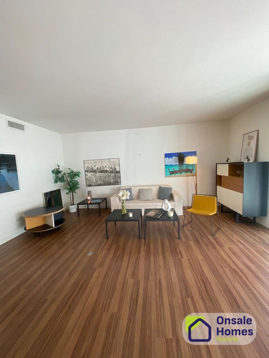2 sovrum Lägenhet till salu i Marbella med garage - 750 000 € (Ref: 9854855)
