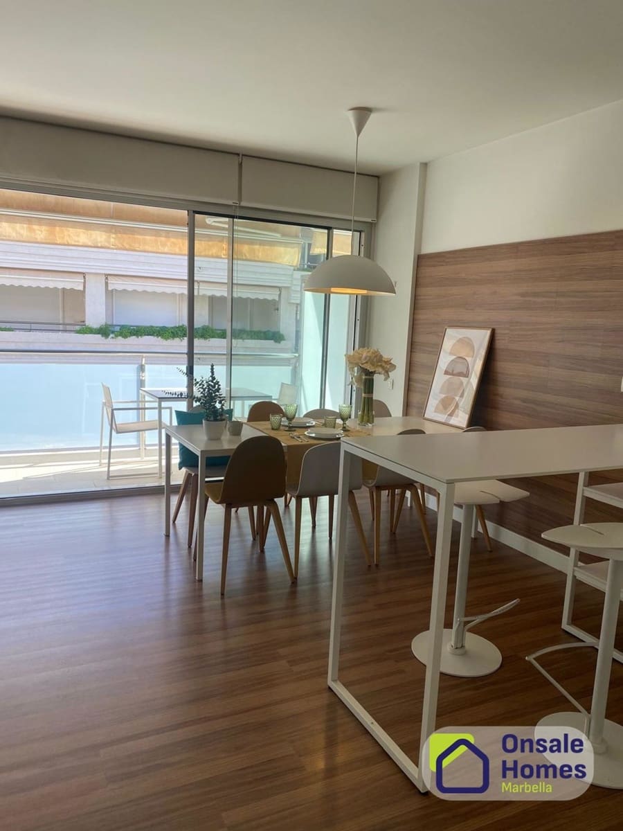 2 sovrum Lägenhet till salu i Marbella med garage - 750 000 € (Ref: 9854855)