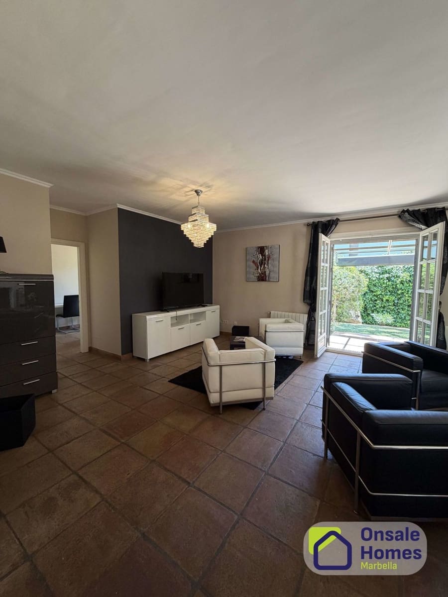 5 soveværelse Villa til leje i Golden Mile med swimmingpool garage - € 9.000 (Ref: 9854857)