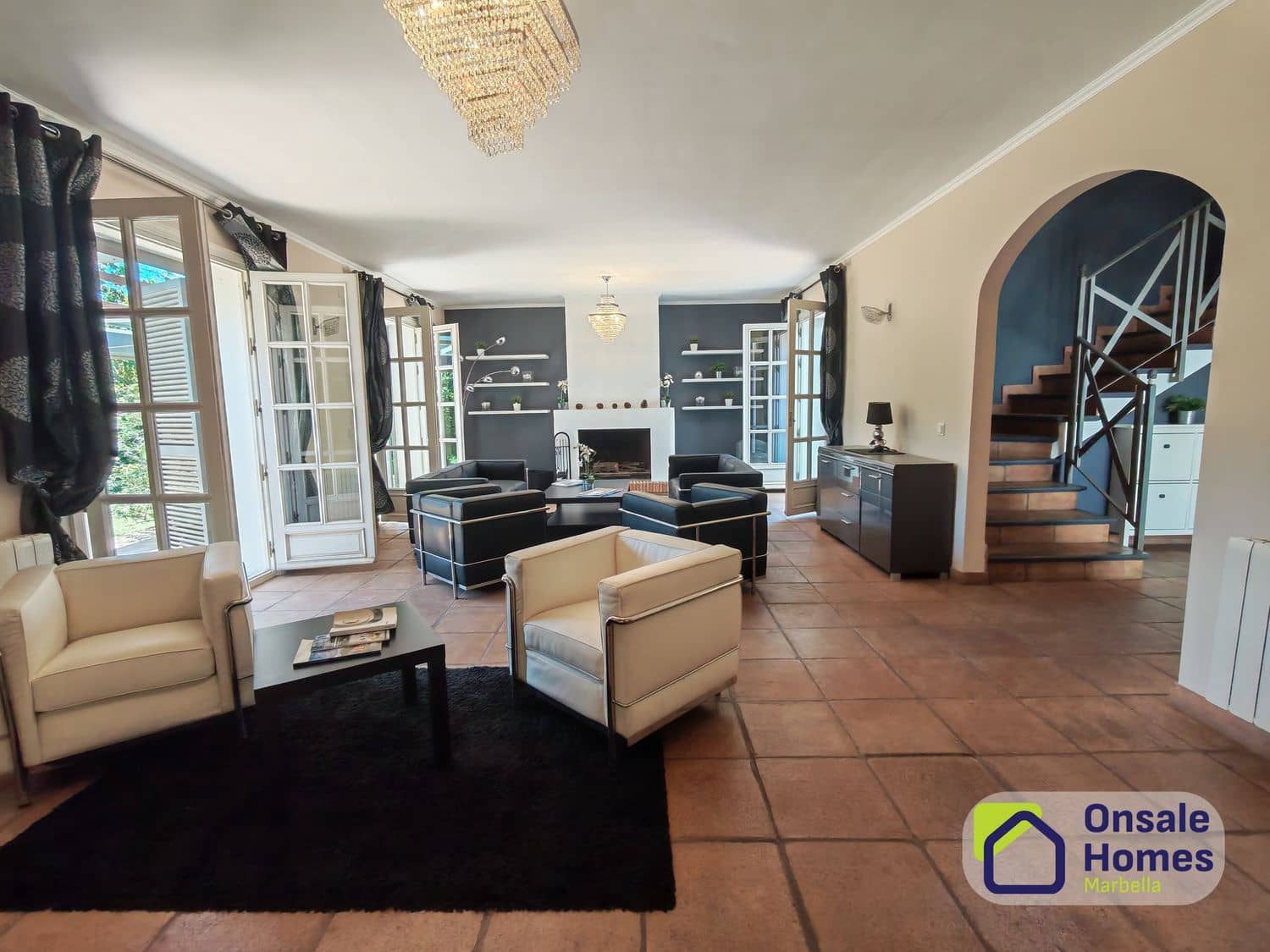 5 soveværelse Villa til leje i Golden Mile med swimmingpool garage - € 9.000 (Ref: 9854857)