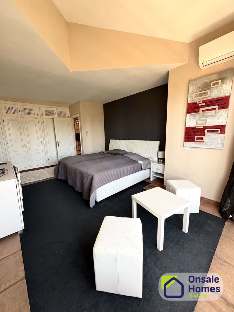 5 quarto Moradia para arrendar em Golden Mile com piscina garagem - 9 000 € (Ref: 9854857)