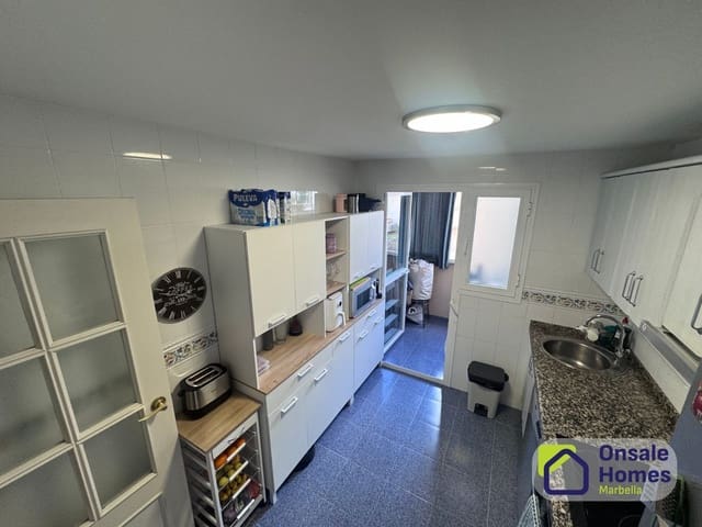 4 soverom Leilighet til salgs i Parque Central, Estepona med garasje - € 630 000 (Ref: 9863992)