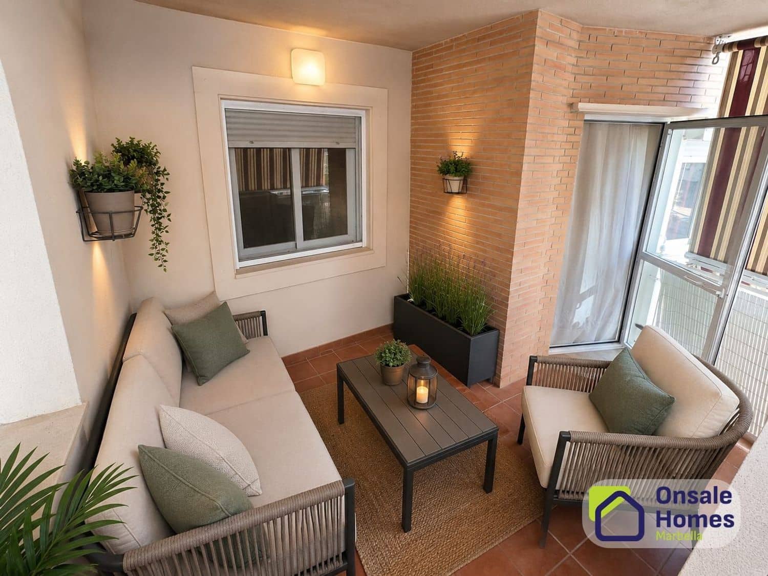 4 bedroom Apartment for sale in Estepona with garage - € 630,000 (Ref: 9863992)