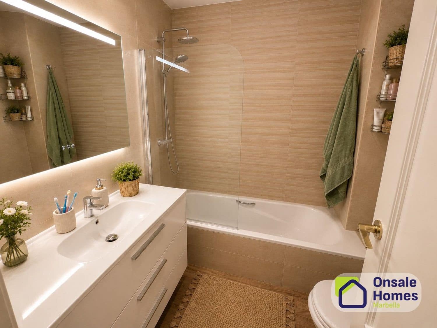 4 bedroom Apartment for sale in Estepona with garage - € 630,000 (Ref: 9863992)