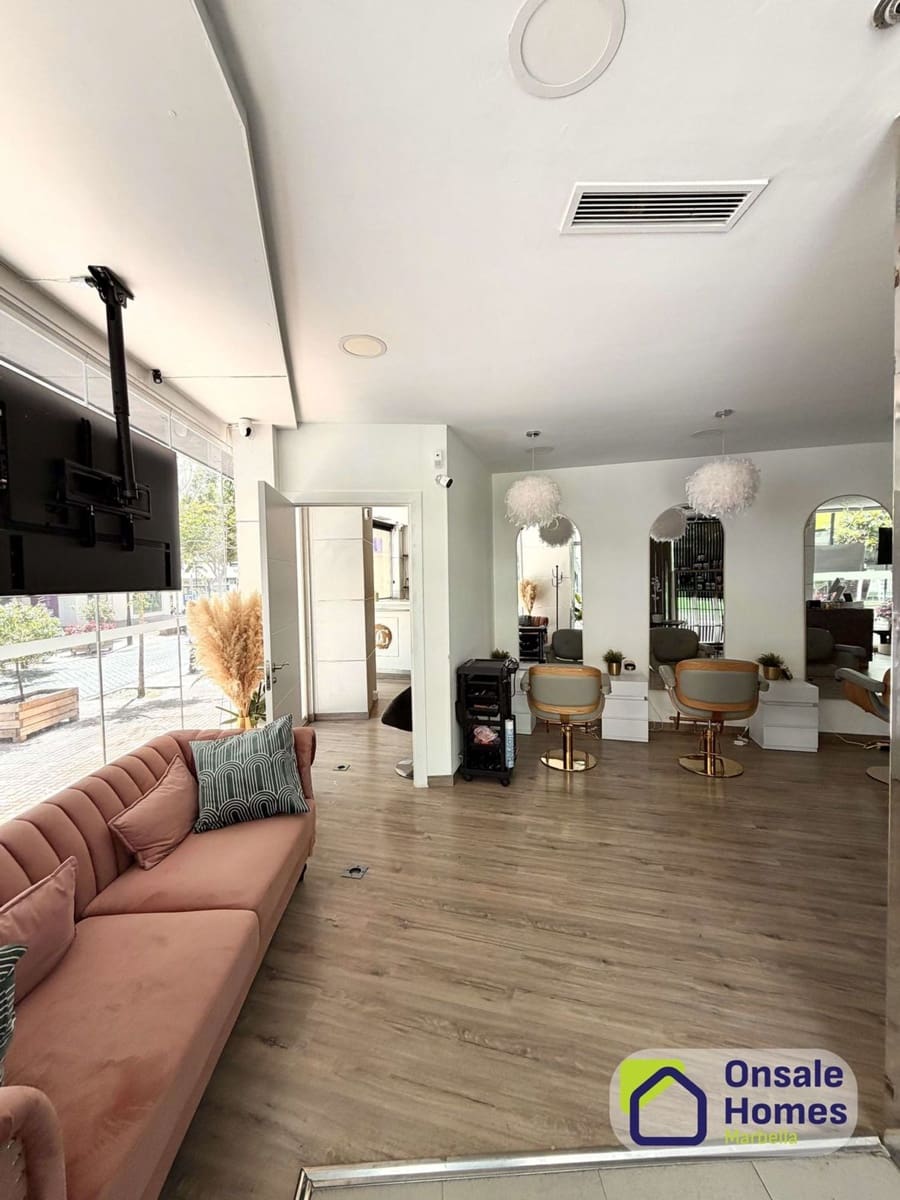 Commercial for rent in Marbella - € 2,500 (Ref: 9863993)