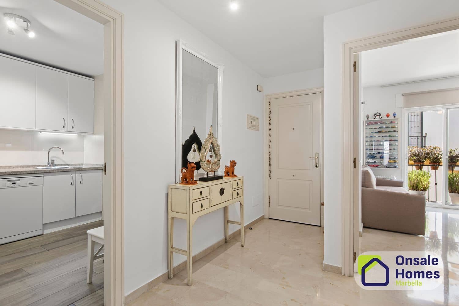 2 sypialnia Apartament na sprzedaż w Golden Mile z basenem garażem - 525 000 € (Ref: 9866254)