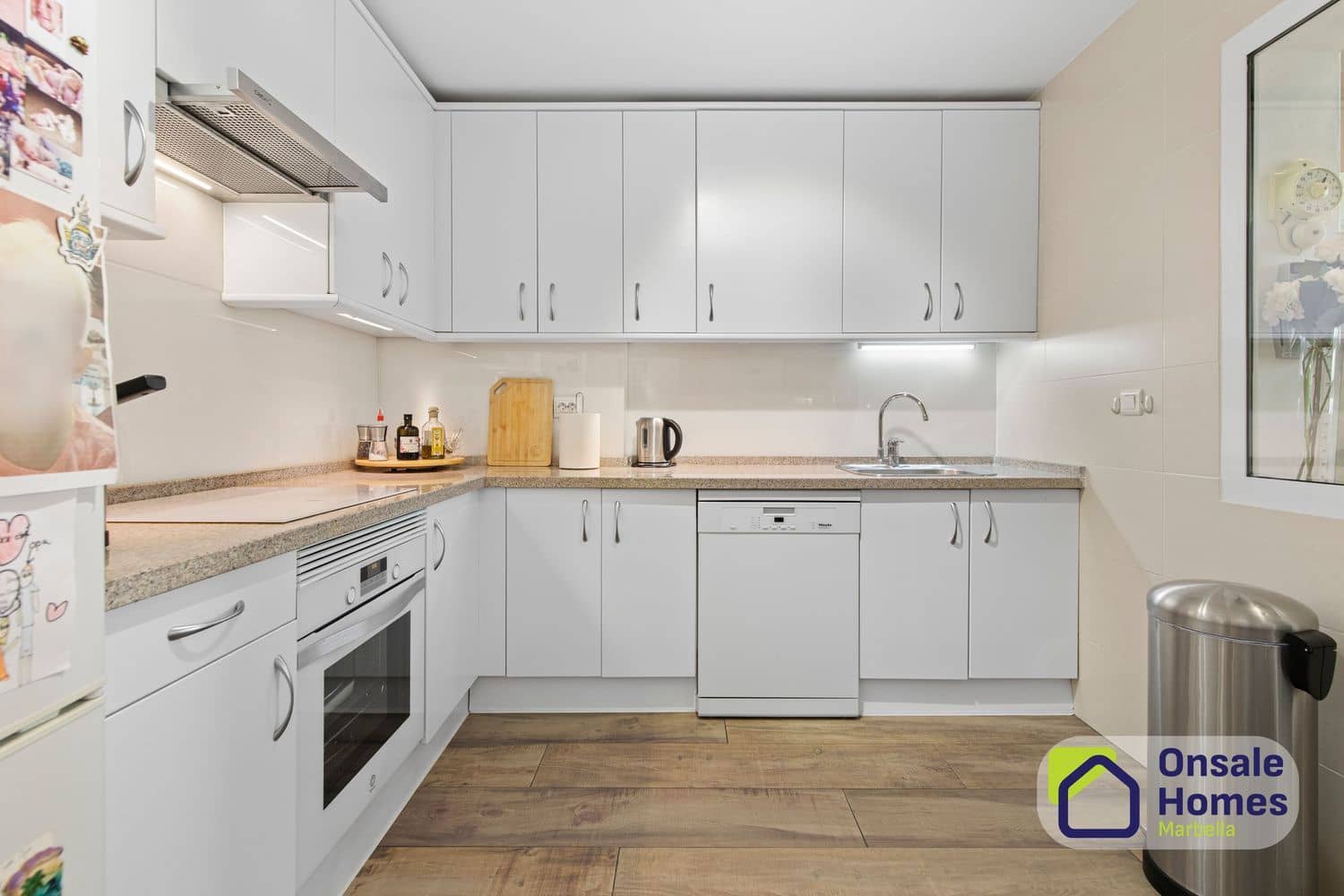 2 sypialnia Apartament na sprzedaż w Golden Mile z basenem garażem - 525 000 € (Ref: 9866254)