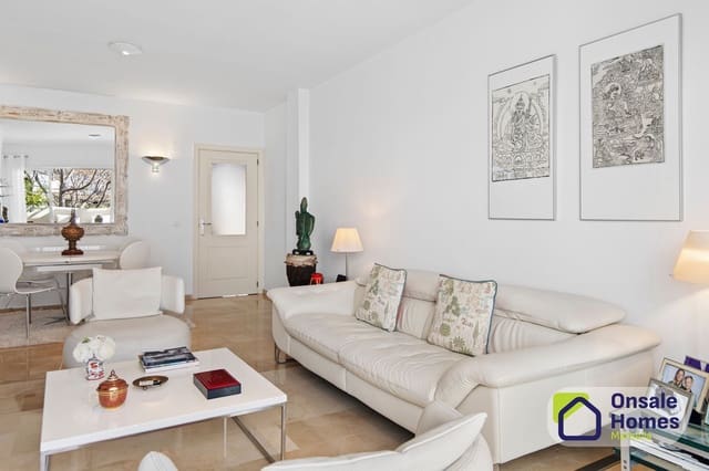 2 sypialnia Apartament na sprzedaż w Sierra Blanca, Marbella z basenem garażem - 525 000 € (Ref: 9866254)