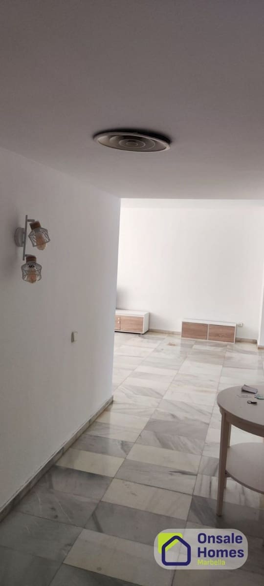3 bedroom Apartment for sale in Rio Real with pool garage - € 1,000,000 (Ref: 9866255)