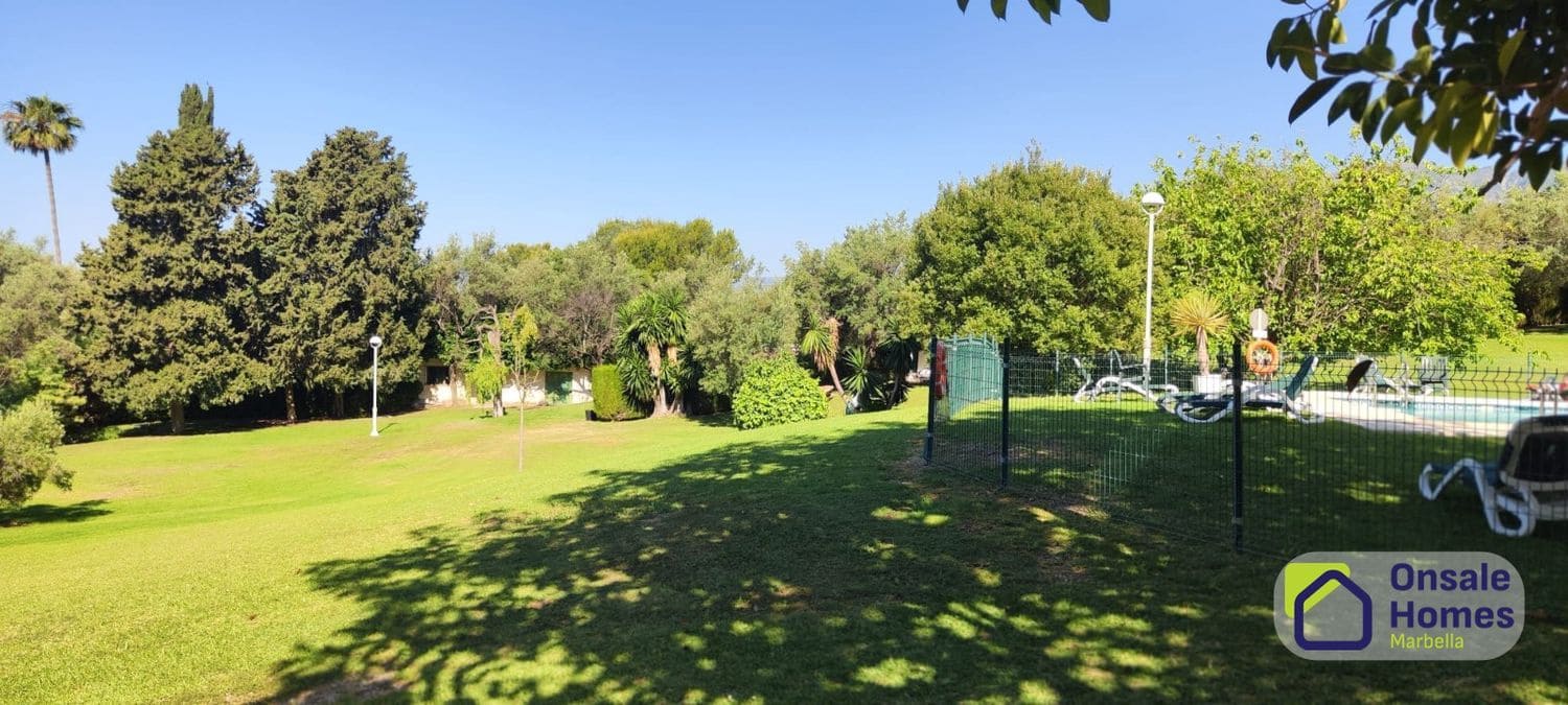3 bedroom Apartment for sale in Rio Real with pool garage - € 1,000,000 (Ref: 9866255)