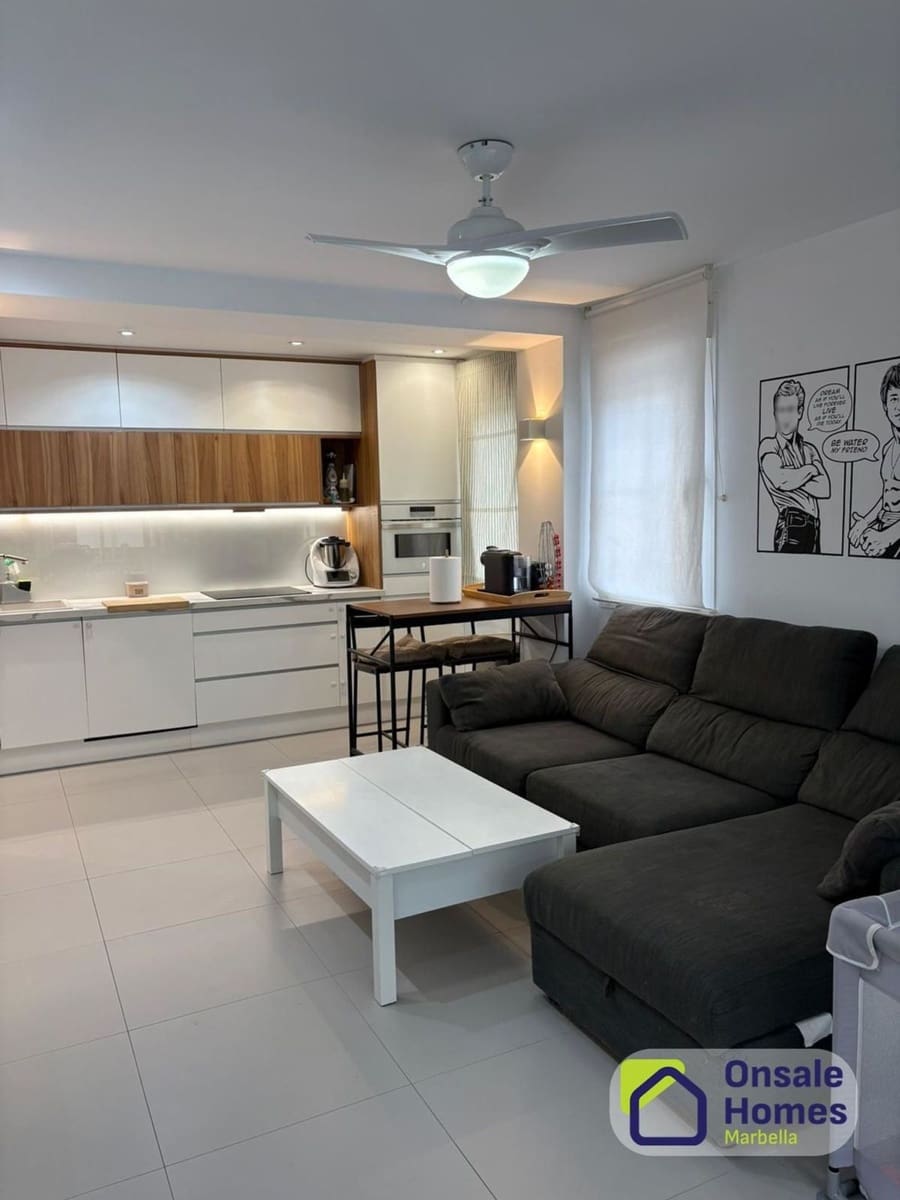 Apartamento de 2 habitaciones en Marbella en venta con garaje - 374.000 € (Ref: 9868075)