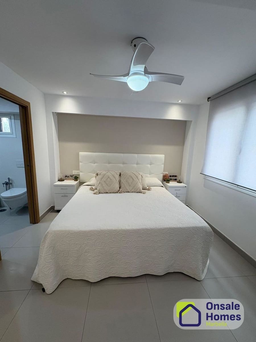 Apartamento de 2 habitaciones en Marbella en venta con garaje - 374.000 € (Ref: 9868075)