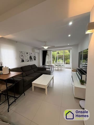 Apartamento de 2 habitaciones en Huerta Belón - Calvario, Marbella en venta con garaje - 374.000 € (Ref: 9868075)