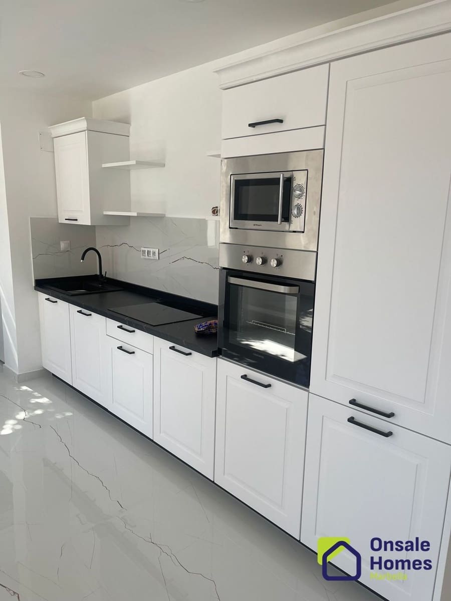 2 sypialnia Apartament na sprzedaż w Marbella z garażem - 410 000 € (Ref: 9875458)