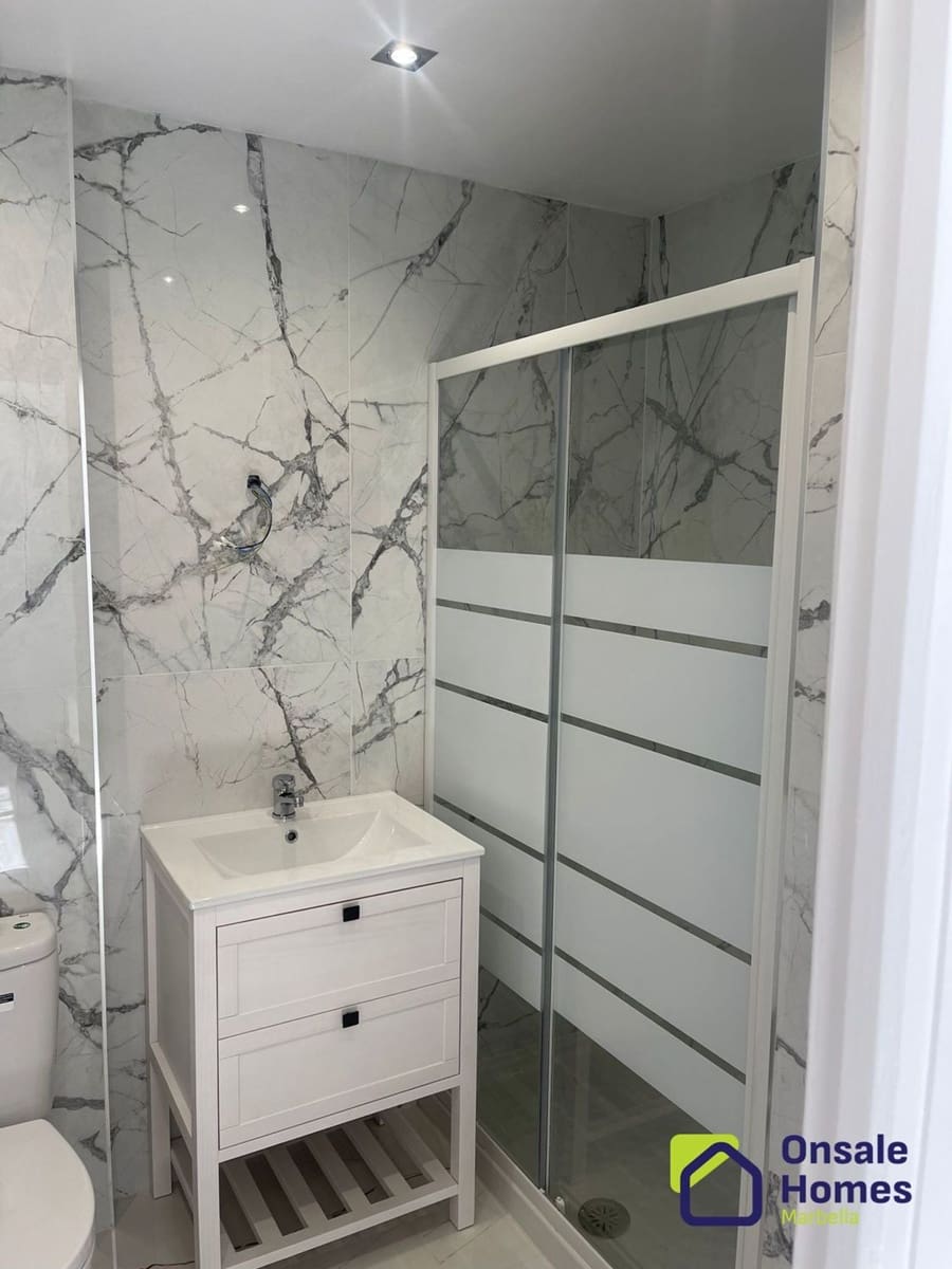 2 sypialnia Apartament na sprzedaż w Marbella z garażem - 410 000 € (Ref: 9875458)