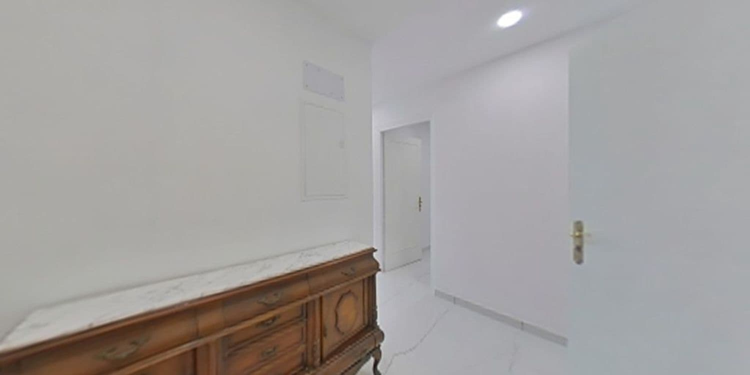 Apartamento de 2 habitaciones en Marbella en venta con garaje - 390.000 € (Ref: 9875458)