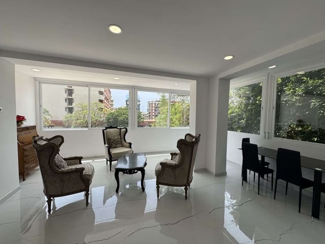 2 soveværelse Lejlighed til salg i Ricardo Soriano, Marbella med garage - € 390.000 (Ref: 9875458)