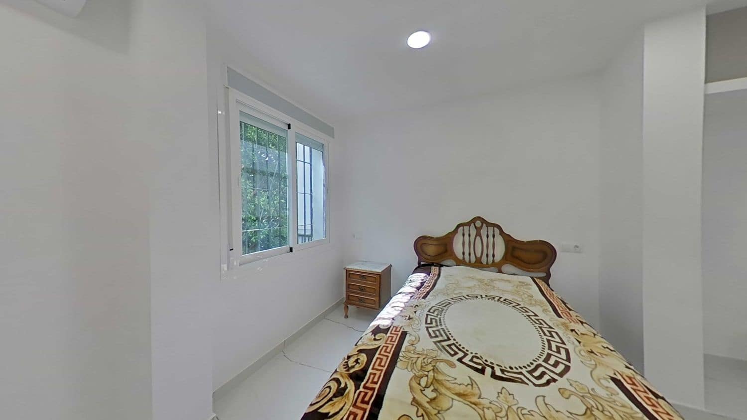 Apartamento de 2 habitaciones en Marbella en venta con garaje - 390.000 € (Ref: 9875458)
