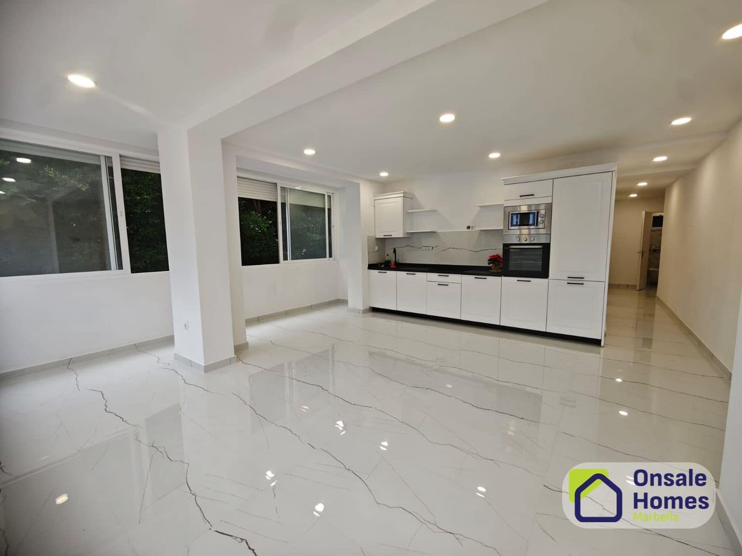 2 sovrum Lägenhet till salu i Marbella med garage - 390 000 € (Ref: 9875458)