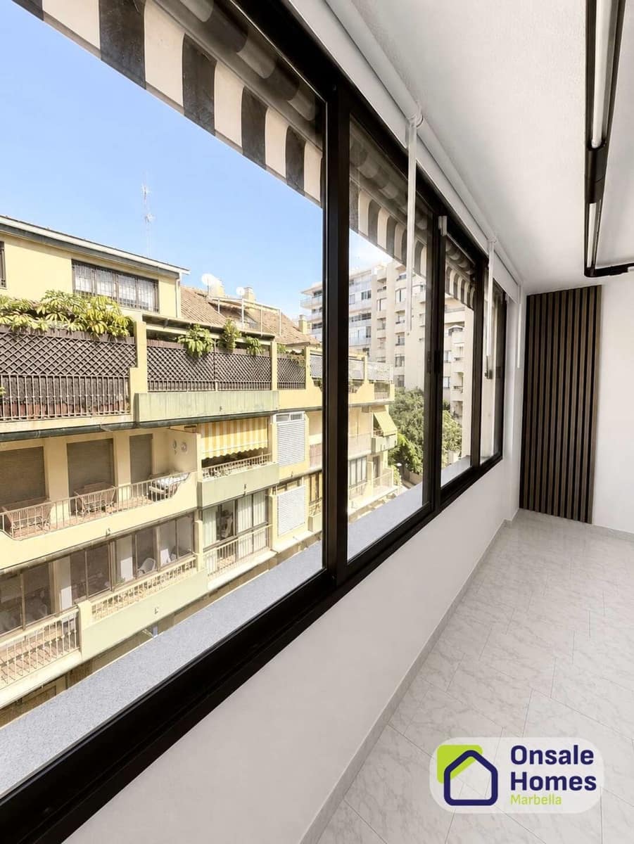 Office for sale in Marbella - € 370,000 (Ref: 9875459)