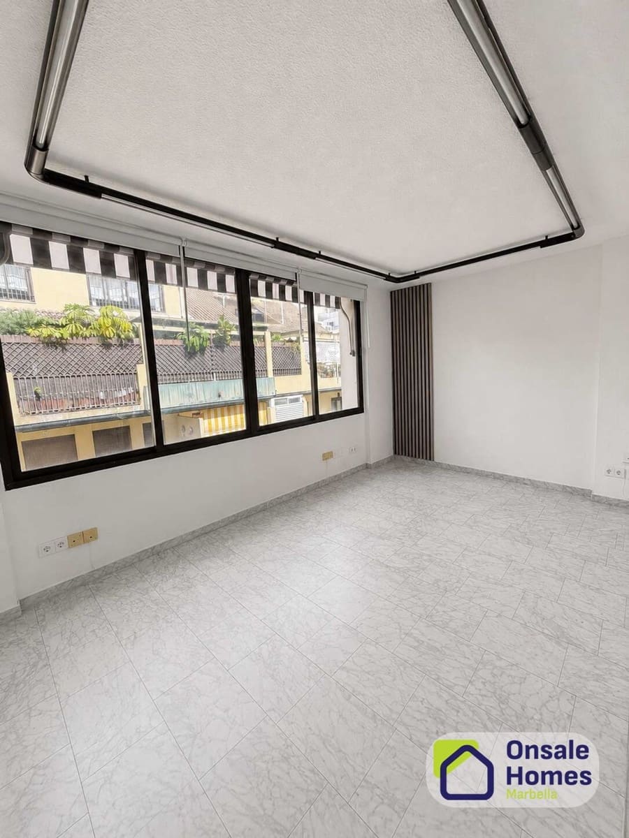 Office for sale in Marbella - € 370,000 (Ref: 9875459)