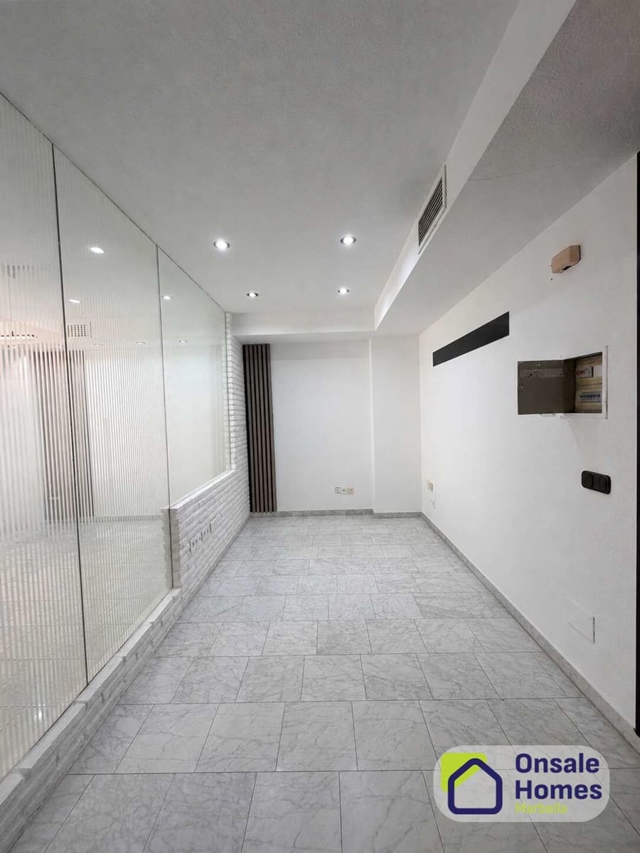 Office for sale in Marbella - € 370,000 (Ref: 9875459)