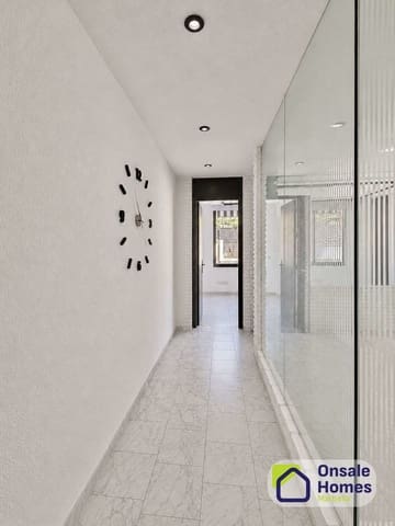 Office for sale in Playa Bajadilla - Puertos, Marbella - € 370,000 (Ref: 9875459)
