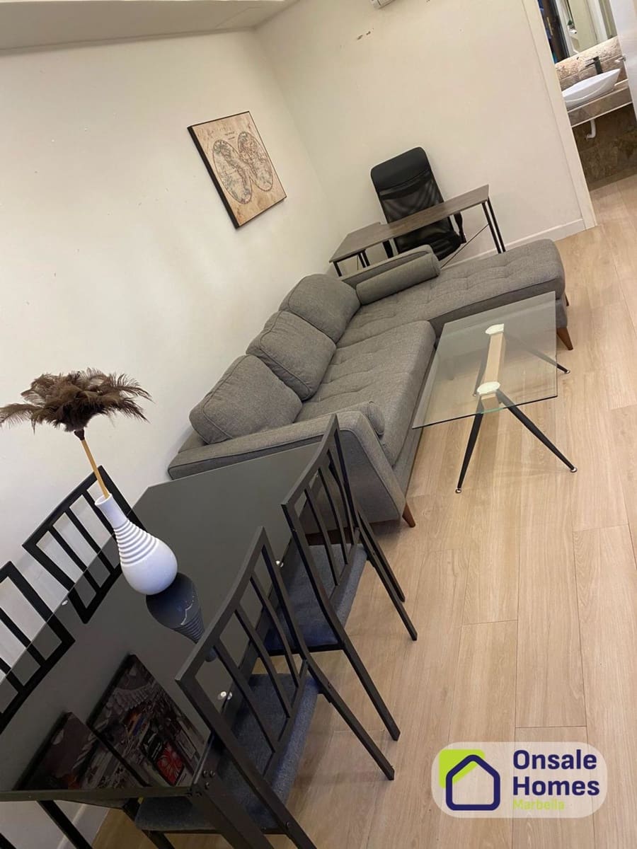 2 soverom Leilighet til leie i Marbella med svømmebasseng garasje - € 2 000 (Ref: 9875460)