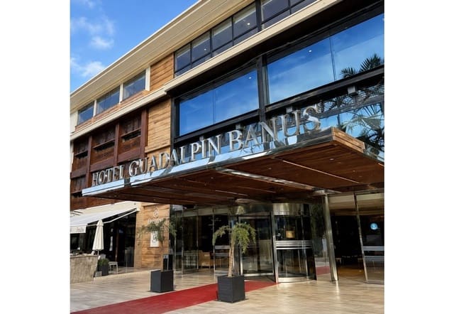 3 slaapkamer Appartement te koop in Puerto Banus, Marbella met zwembad garage - € 1.200.000 (Ref: 9883991)