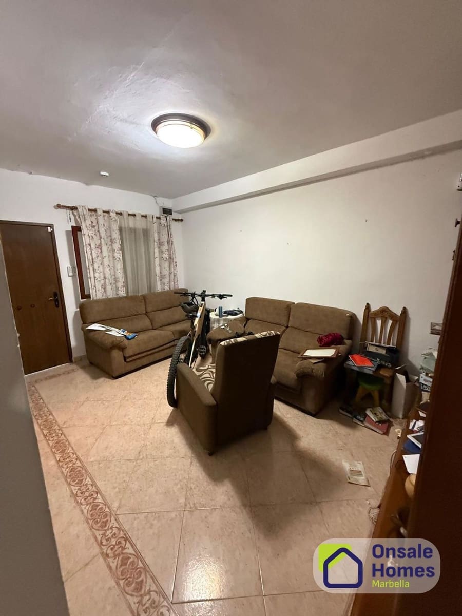 3 soverom Hus til salgs i Marbella med garasje - € 800 000 (Ref: 9906666)