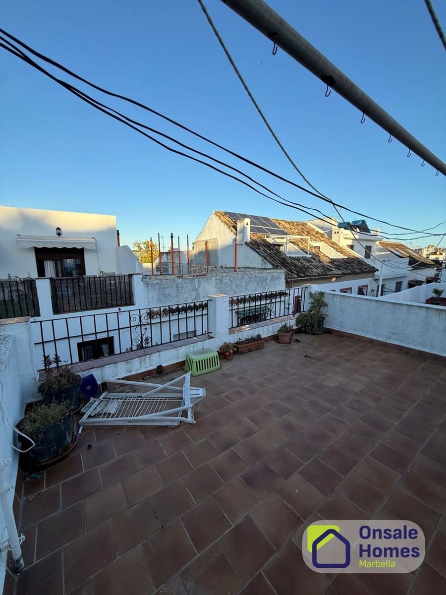 3 soverom Hus til salgs i Marbella med garasje - € 800 000 (Ref: 9906666)