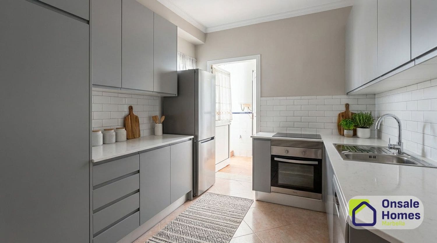 3 slaapkamer Huis te koop in Marbella met garage - € 800.000 (Ref: 9906666)