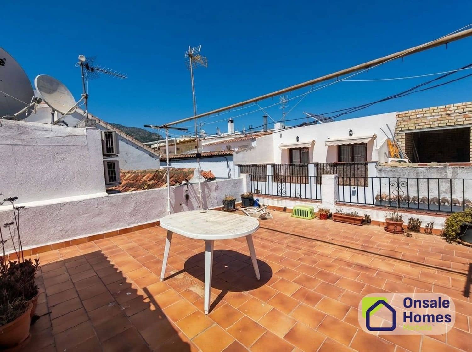 3 slaapkamer Huis te koop in Marbella met garage - € 800.000 (Ref: 9906666)