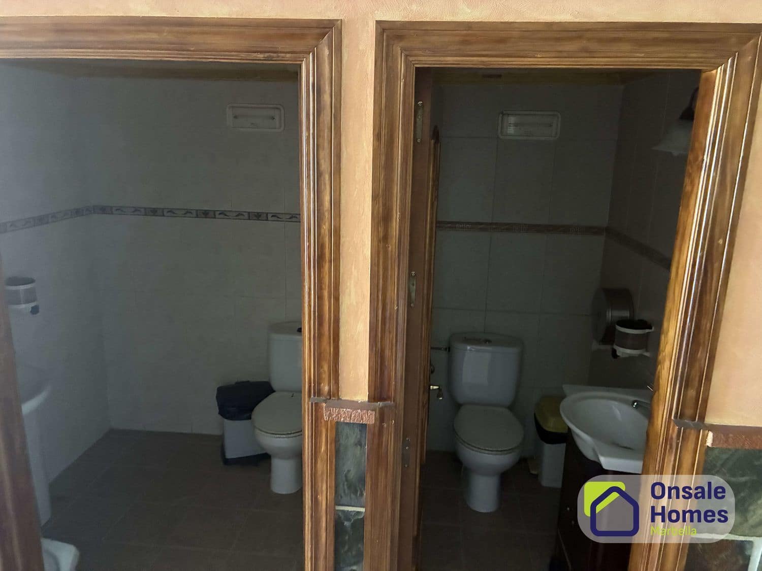Kommersiell til salgs i Mijas - € 350 000 (Ref: 9915180)