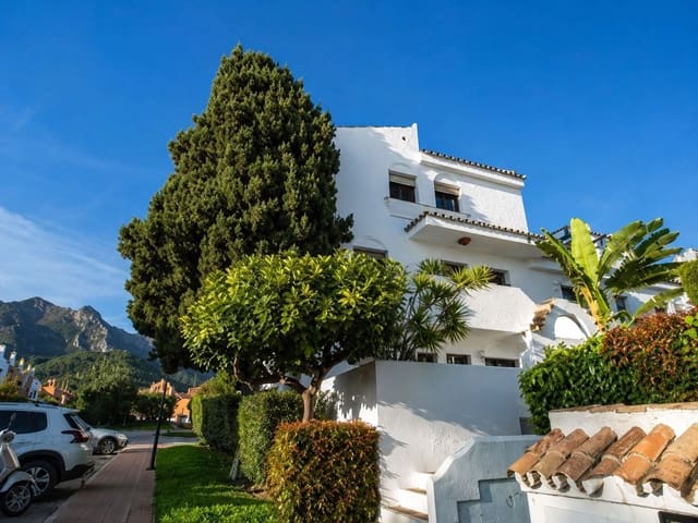3 slaapkamer Huis te huur in Valdeolletas - Las Cancelas - Xarblanca, Marbella met zwembad garage - € 2.400 (Ref: 9919296)