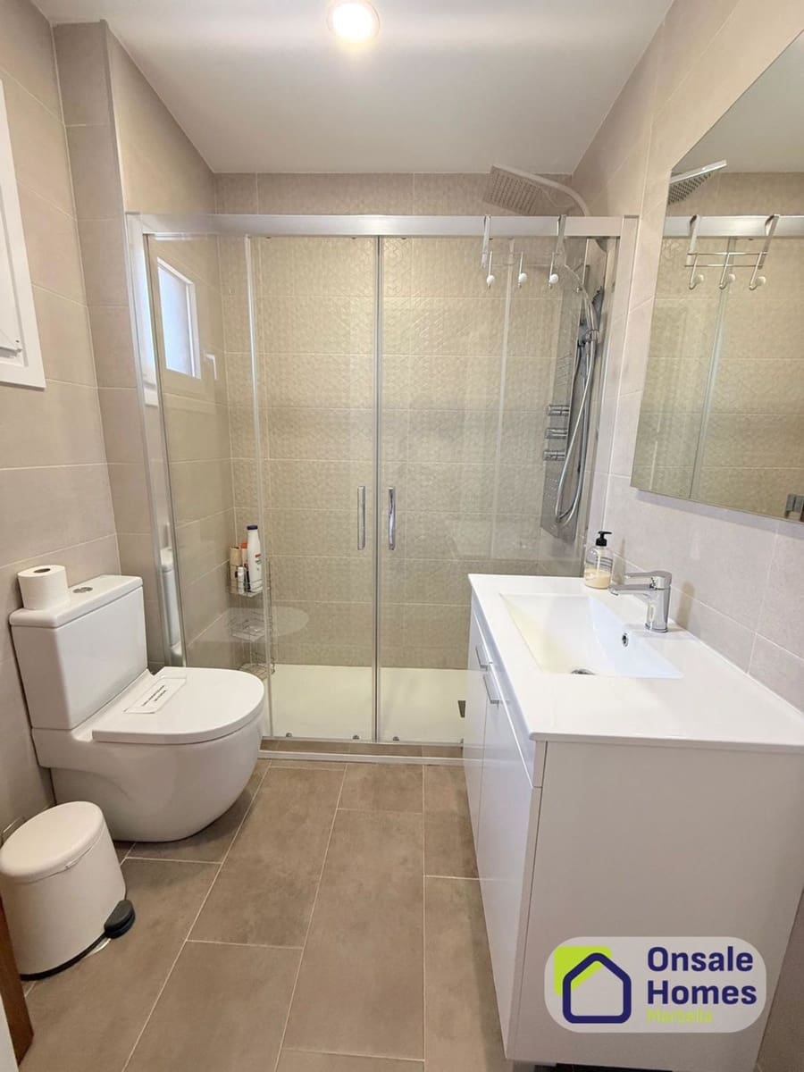 3 sypialnia Dom do wynajęcia w Marbella z basenem garażem - 2 300 € (Ref: 9919296)
