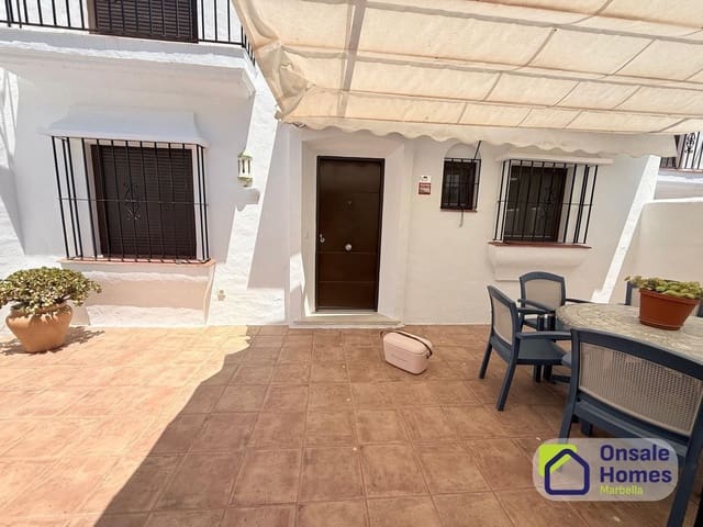 3 soveværelse Byhus til leje i Valdeolletas - Las Cancelas - Xarblanca, Marbella med swimmingpool garage - € 2.400 (Ref: 9919296)