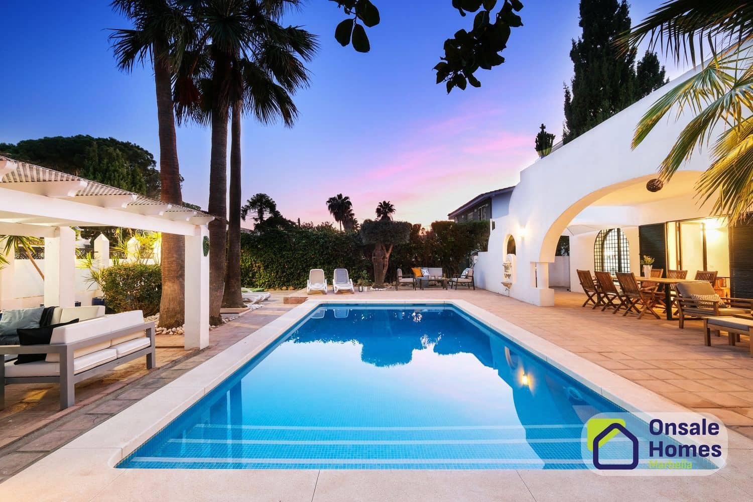 Chalet de 4 habitaciones en Marbella en venta con piscina garaje - 1.649.000 € (Ref: 9919297)