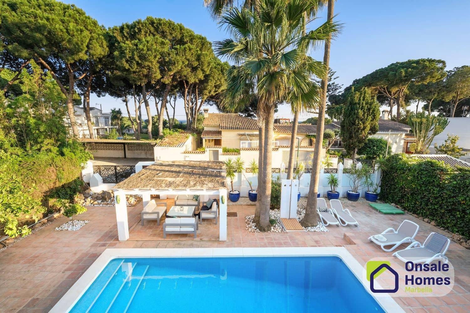 Chalet de 4 habitaciones en Marbella en venta con piscina garaje - 1.649.000 € (Ref: 9919297)