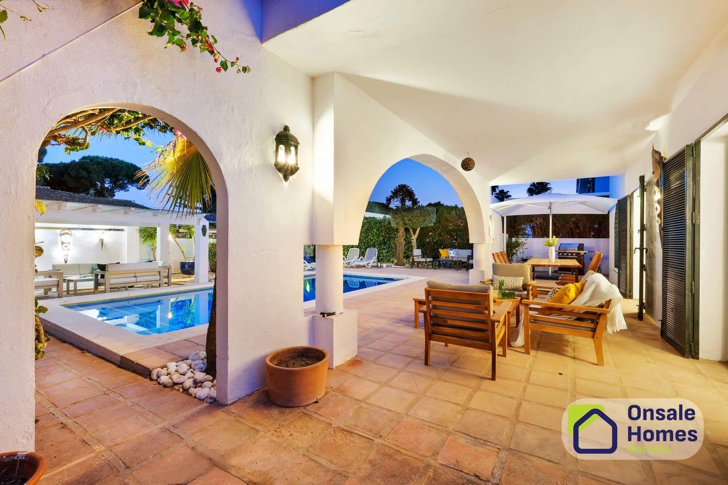 Chalet de 4 habitaciones en Marbella en venta con piscina garaje - 1.649.000 € (Ref: 9919297)