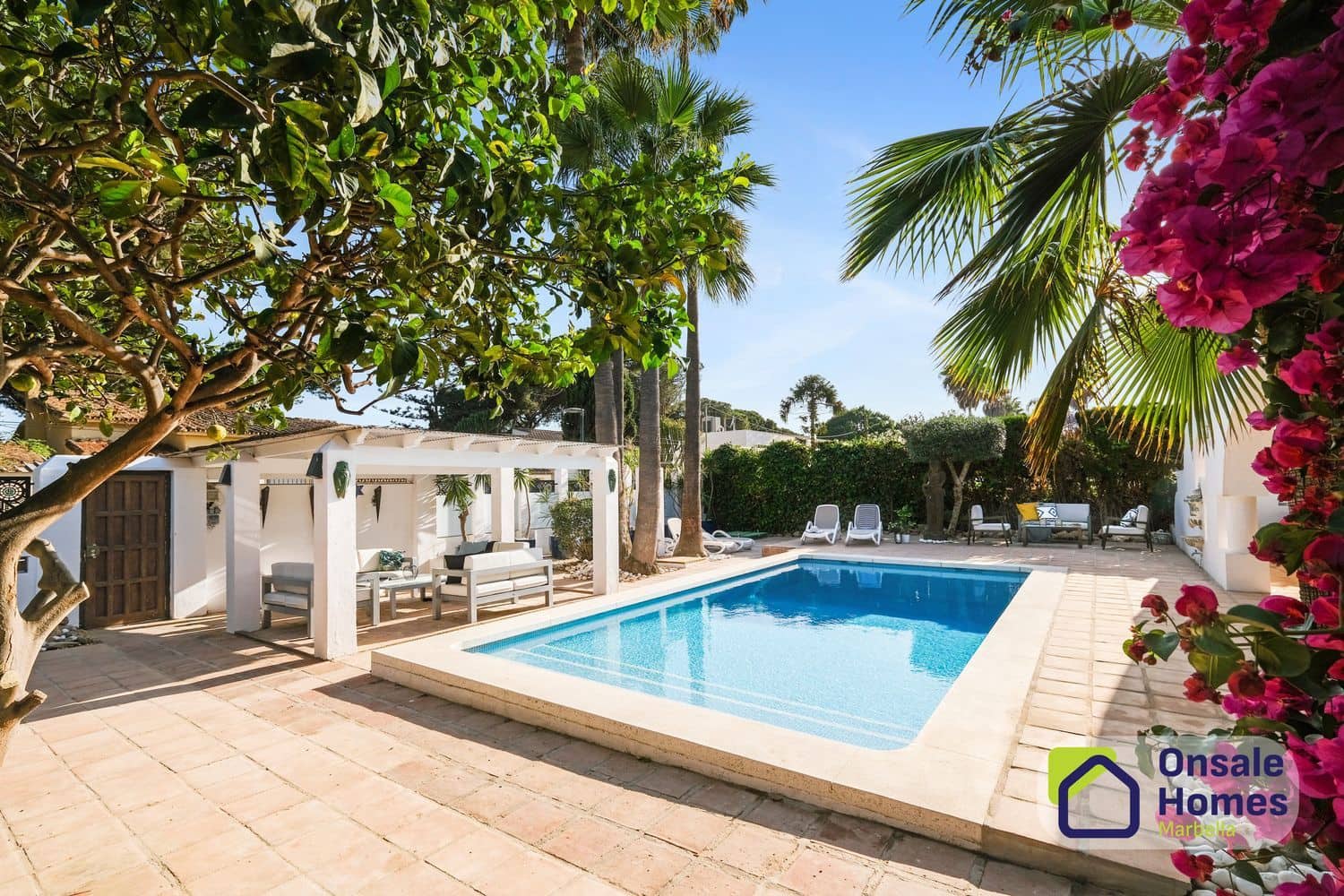 Chalet de 4 habitaciones en Marbella en venta con piscina garaje - 1.649.000 € (Ref: 9919297)