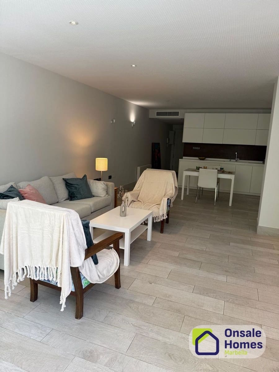 3 bedroom Apartment for rent in San Pedro de Alcantara with pool garage - € 2,700 (Ref: 9937365)