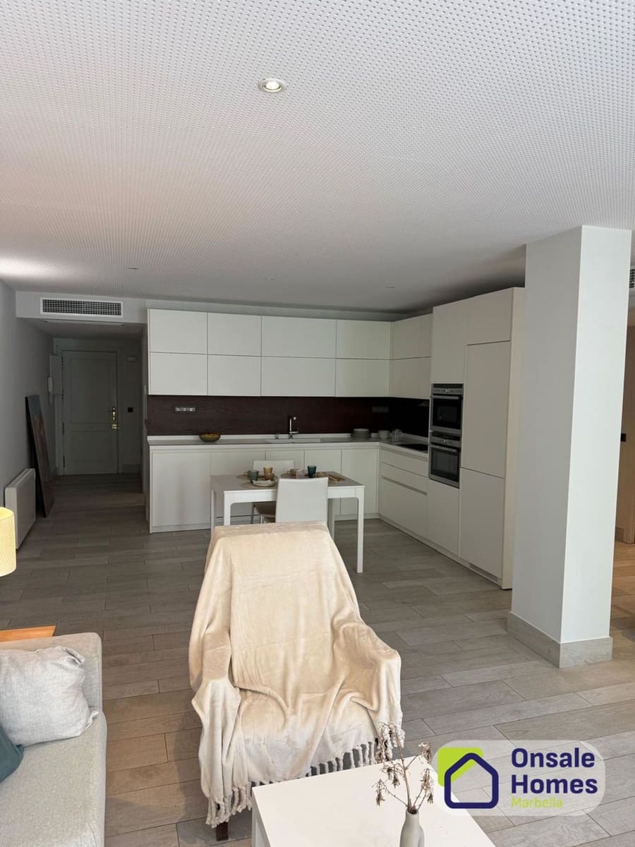 3 bedroom Apartment for rent in San Pedro de Alcantara with pool garage - € 2,700 (Ref: 9937365)