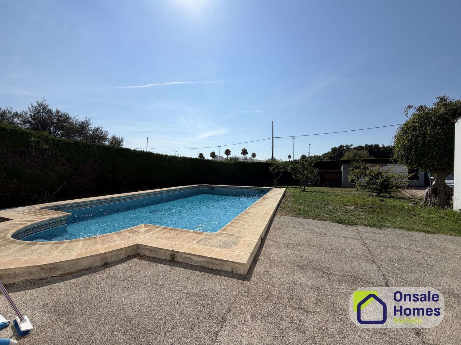 6 bedroom Villa for sale in El Velerin with pool garage - € 683,000 (Ref: 9939253)