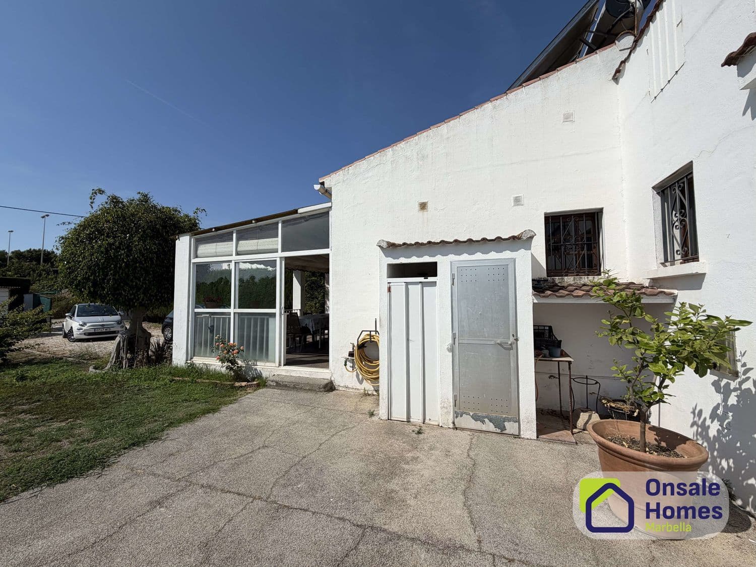 6 bedroom Villa for sale in El Velerin with pool garage - € 683,000 (Ref: 9939253)