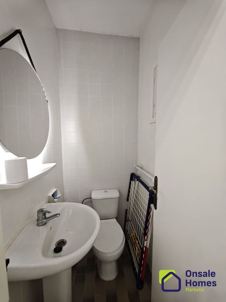 2 soverom Villa til salgs i Marbella med garasje - € 900 000 (Ref: 9944965)