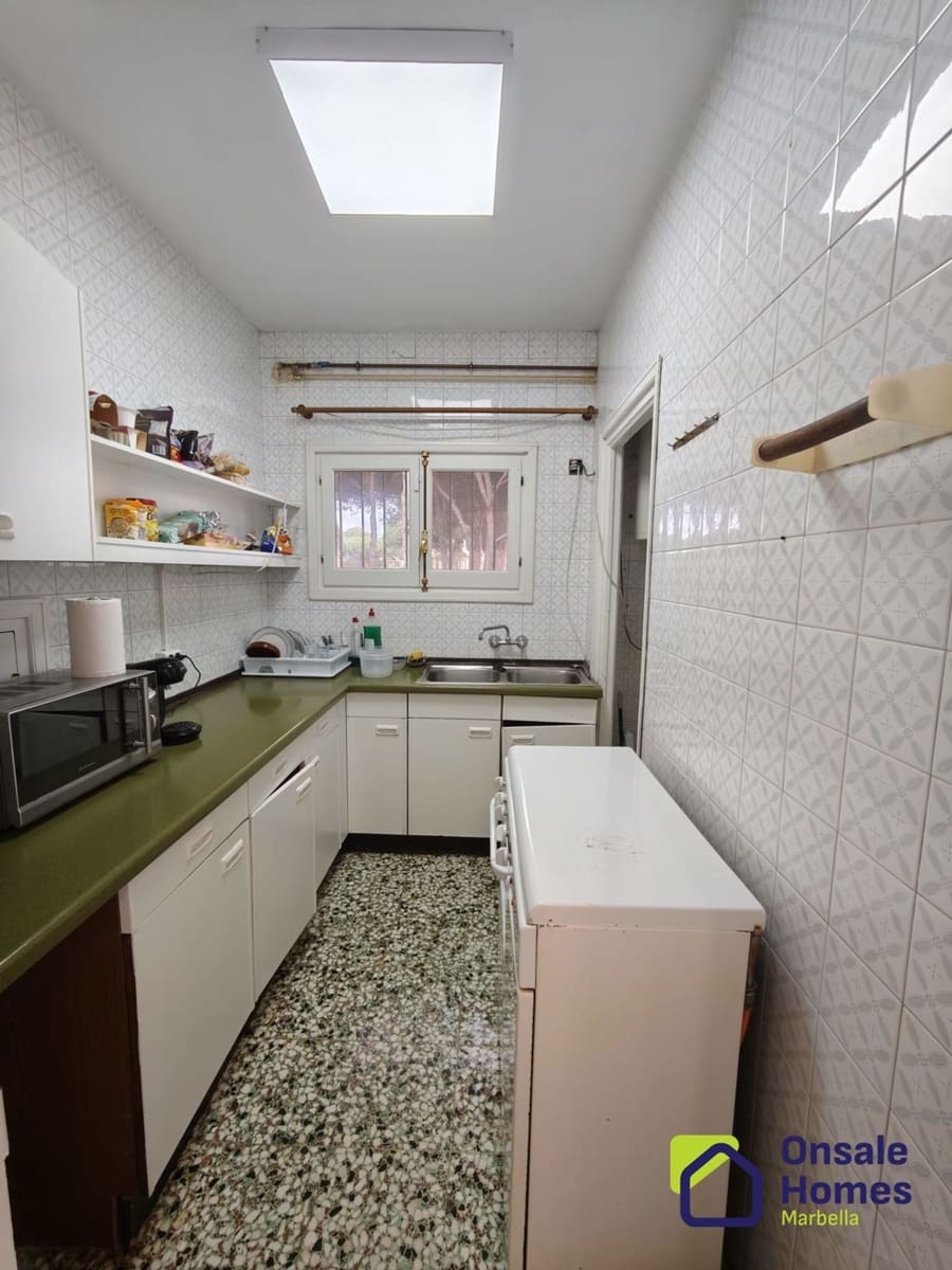 2 soverom Villa til salgs i Marbella med garasje - € 900 000 (Ref: 9944965)