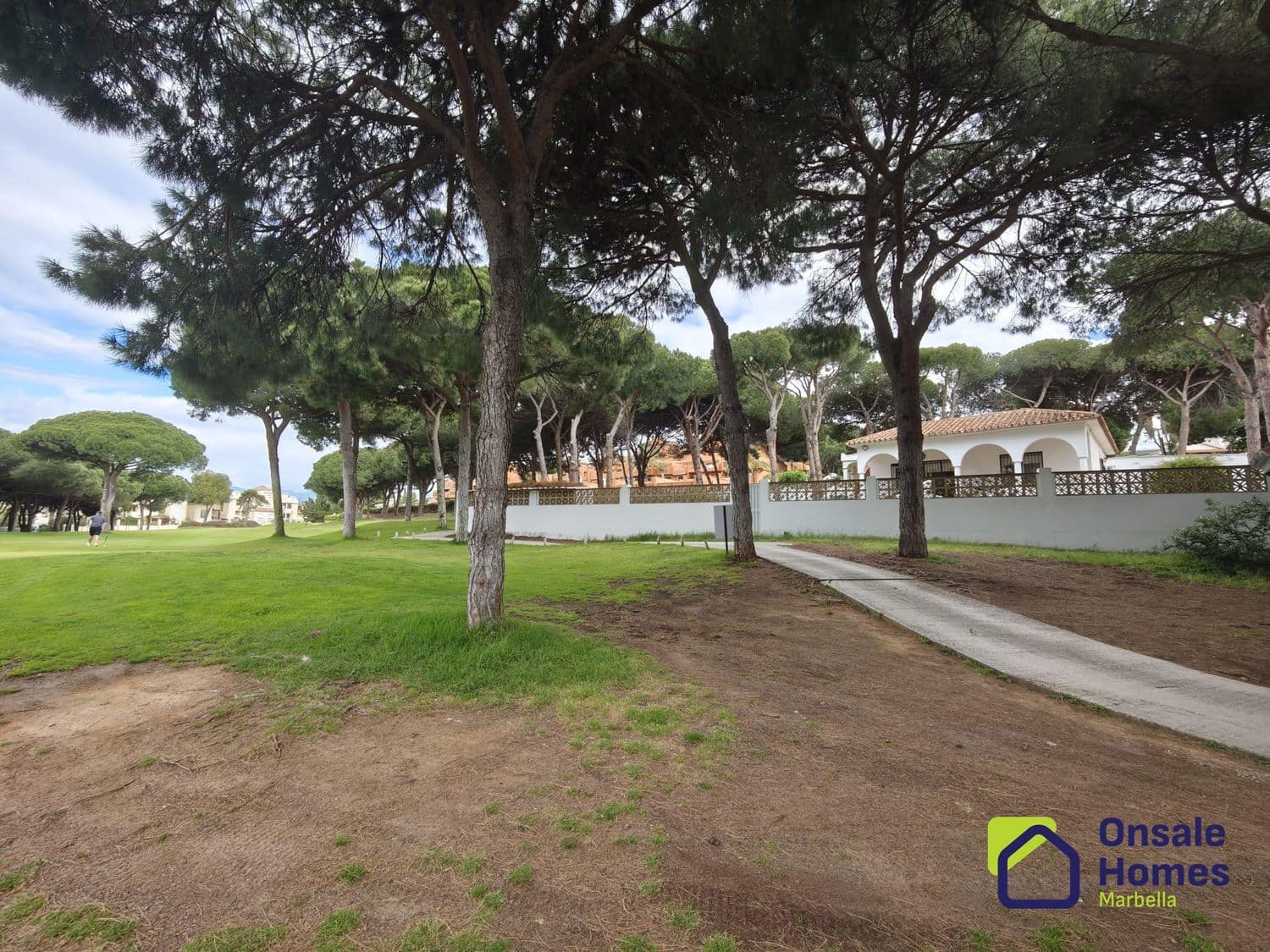 2 soverom Villa til salgs i Marbella med garasje - € 900 000 (Ref: 9944965)