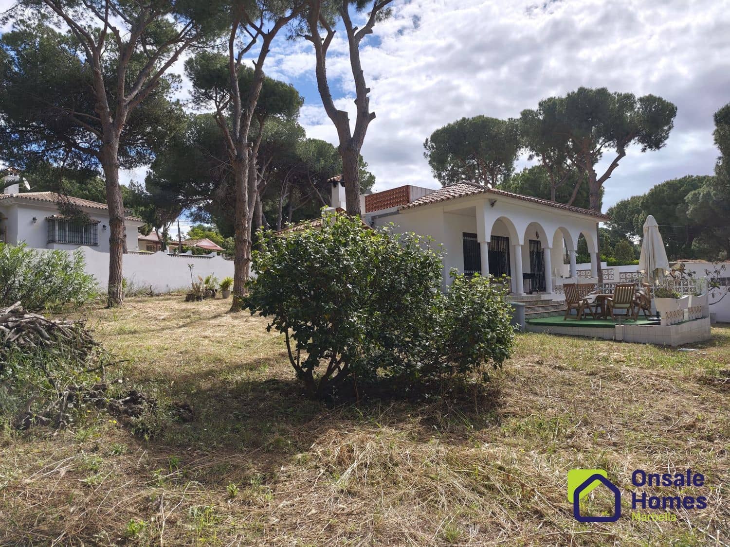 2 soverom Villa til salgs i Marbella med garasje - € 900 000 (Ref: 9944965)