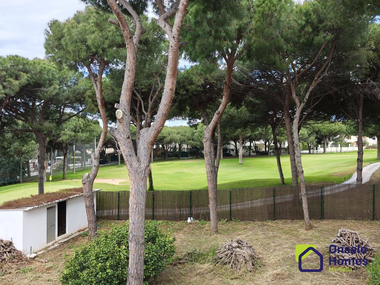 2 soverom Villa til salgs i Marbella med garasje - € 900 000 (Ref: 9944965)